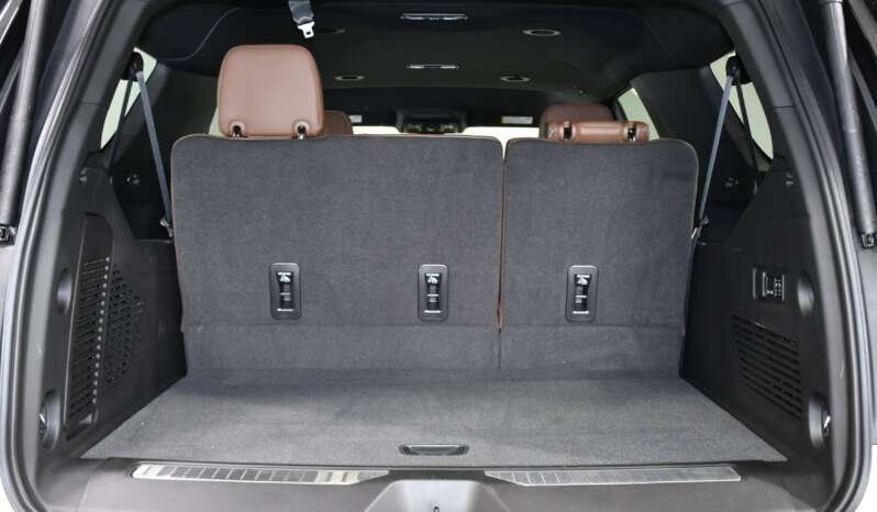 
								Buy 2020 Chevrolet SUV full									