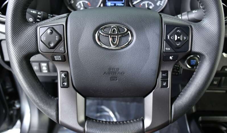 
								Buy 2021 Toyota Tacoma full									