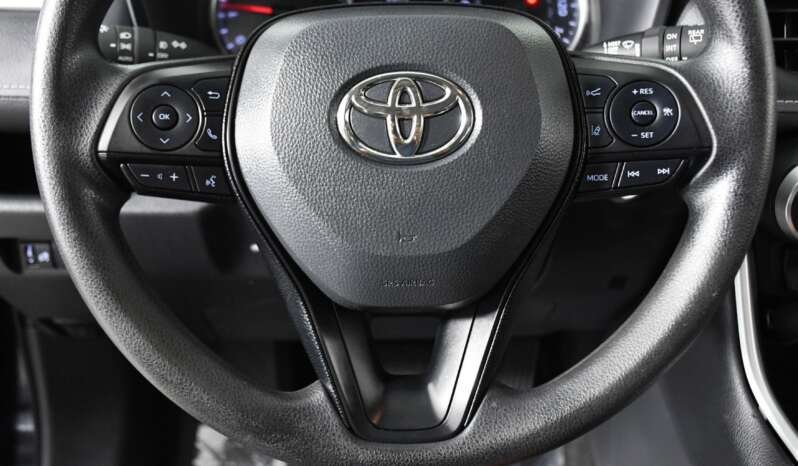 
								Buy 2019 Toyota Rav 4 full									