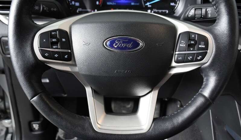 
								Buy 2023 Ford Explorer XLT full									
