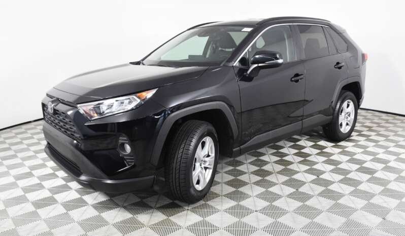 
								Buy 2019 Toyota Rav 4 full									
