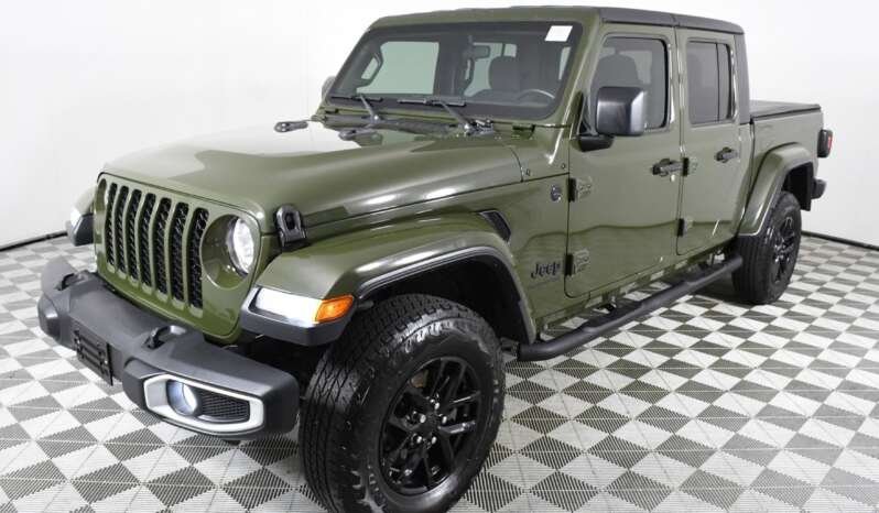 
								Buy 2021 Jeep Gladiator SPORT S full									