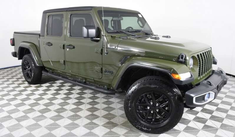 
								Buy 2021 Jeep Gladiator SPORT S full									