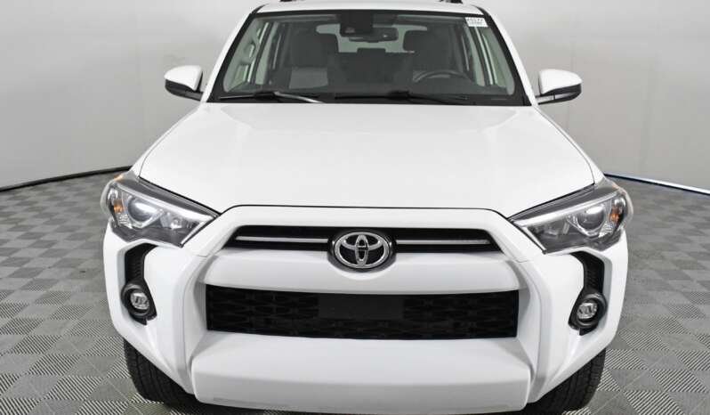 
								Buy 2022 Toyota 4 Runner full									