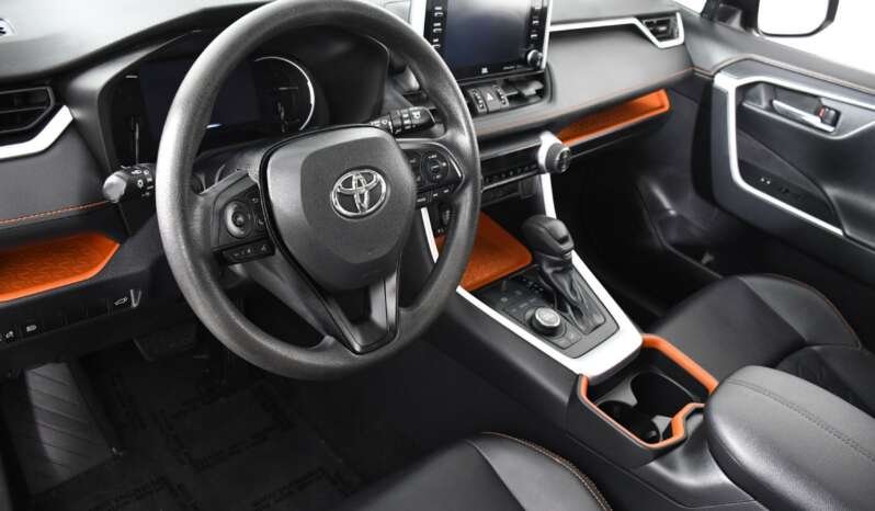 
								Buy 2022 Toyota Rav 4 full									