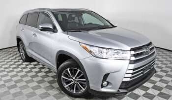 
									Buy 2018 Toyota Highlander XLE full								