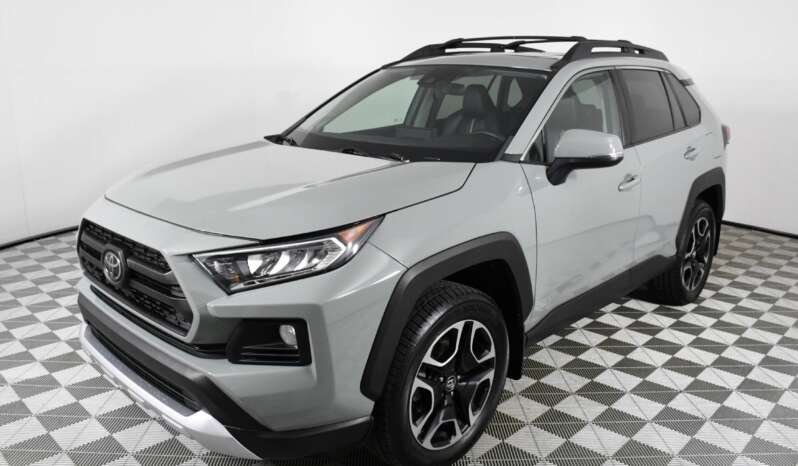 
								Buy 2022 Toyota Rav 4 full									