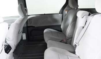 
									Buy 2020 Toyota Sienna LE full								