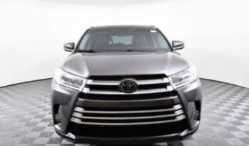 
									Buy 2021 Toyota Highlander full								