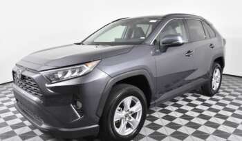 
									Buy 2021 Toyota Rav 4 full								