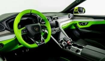 
									Buy 2023 Lamborghini Urus S full								