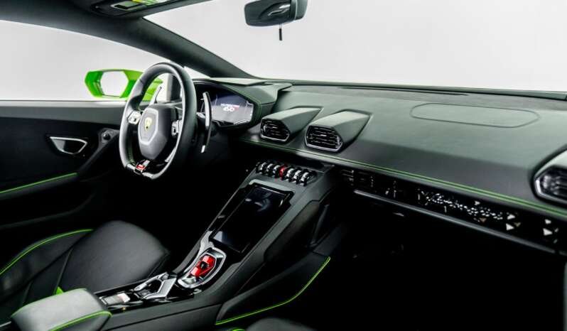 
								Buy 2021 Lamborghini Huracan EVO full									