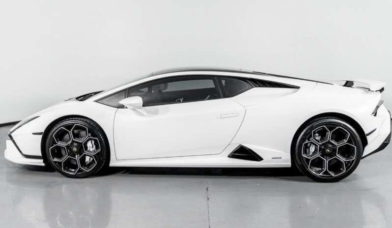
								Buy 2023 Lamborghini Huracan Tecnica full									