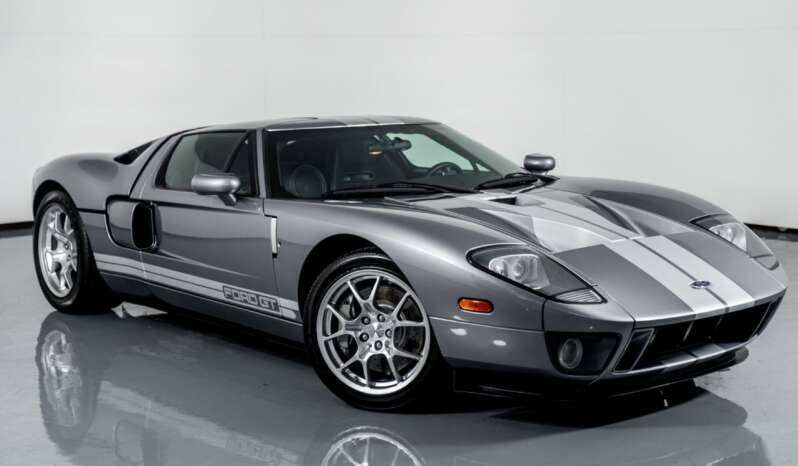 
								Buy 2006 Ford GT full									