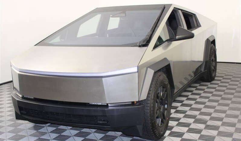 
								Buy 2024 Tesla Cybertruck full									