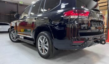 
									Buy 2022 Toyota Land Cruiser Vip Limited Edition full								