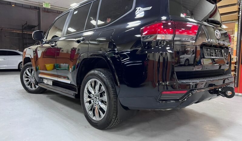 
								Buy 2022 Toyota Land Cruiser Vip Limited Edition full									