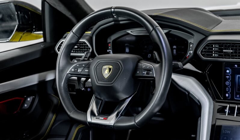 
								Buy 2023 Lamborghini Urus S full									