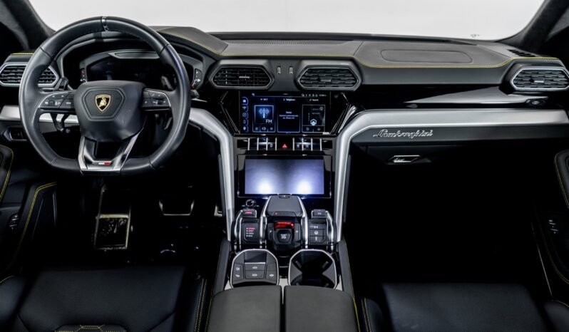 
								Buy 2023 Lamborghini Urus S full									