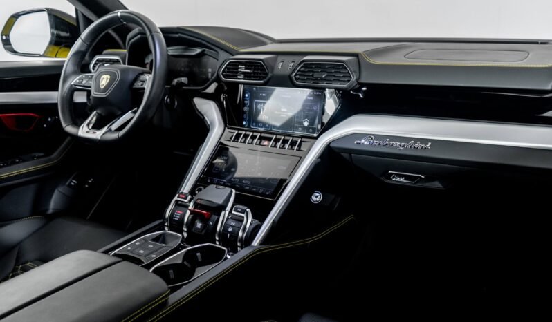 
								Buy 2023 Lamborghini Urus S full									