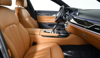 
									Buy 2022 BMW 7 Series 740i full								