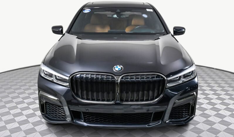 
								Buy 2022 BMW 7 Series 740i full									