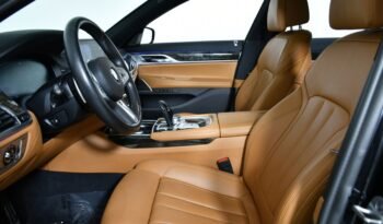 
									Buy 2022 BMW 7 Series 740i full								