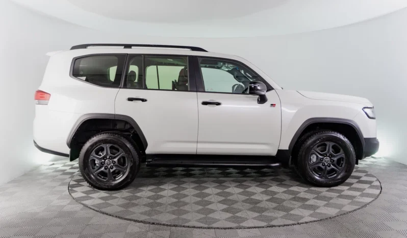 
								2024 Toyota Land Cruiser 300 Series full									
