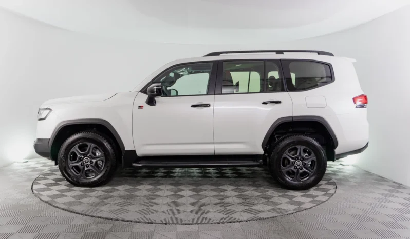 
								2024 Toyota Land Cruiser 300 Series full									