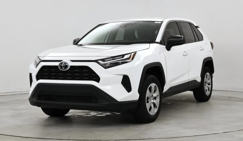 
								Buy 2024 Toyota RAV4 LE full									