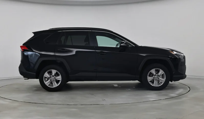 
								Buy 2024 Toyota RAV4 XLE full									