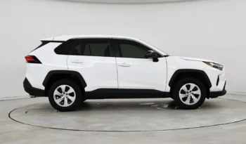 
									Buy 2024 Toyota RAV4 LE full								