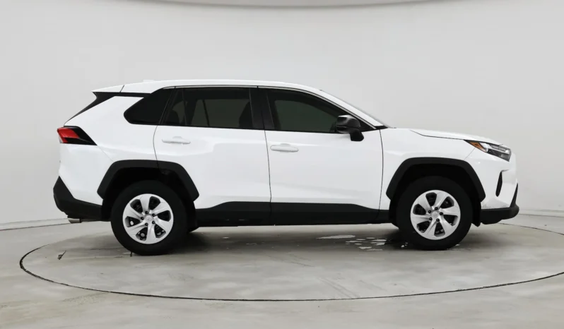 
								Buy 2024 Toyota RAV4 LE full									