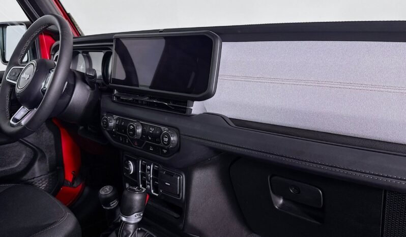 
								2025 Jeep Wrangler Sahara full									