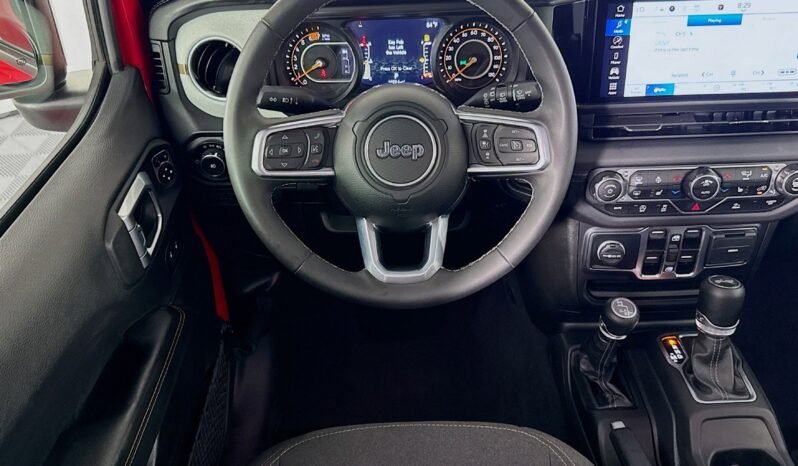 
								2025 Jeep Wrangler Sahara full									